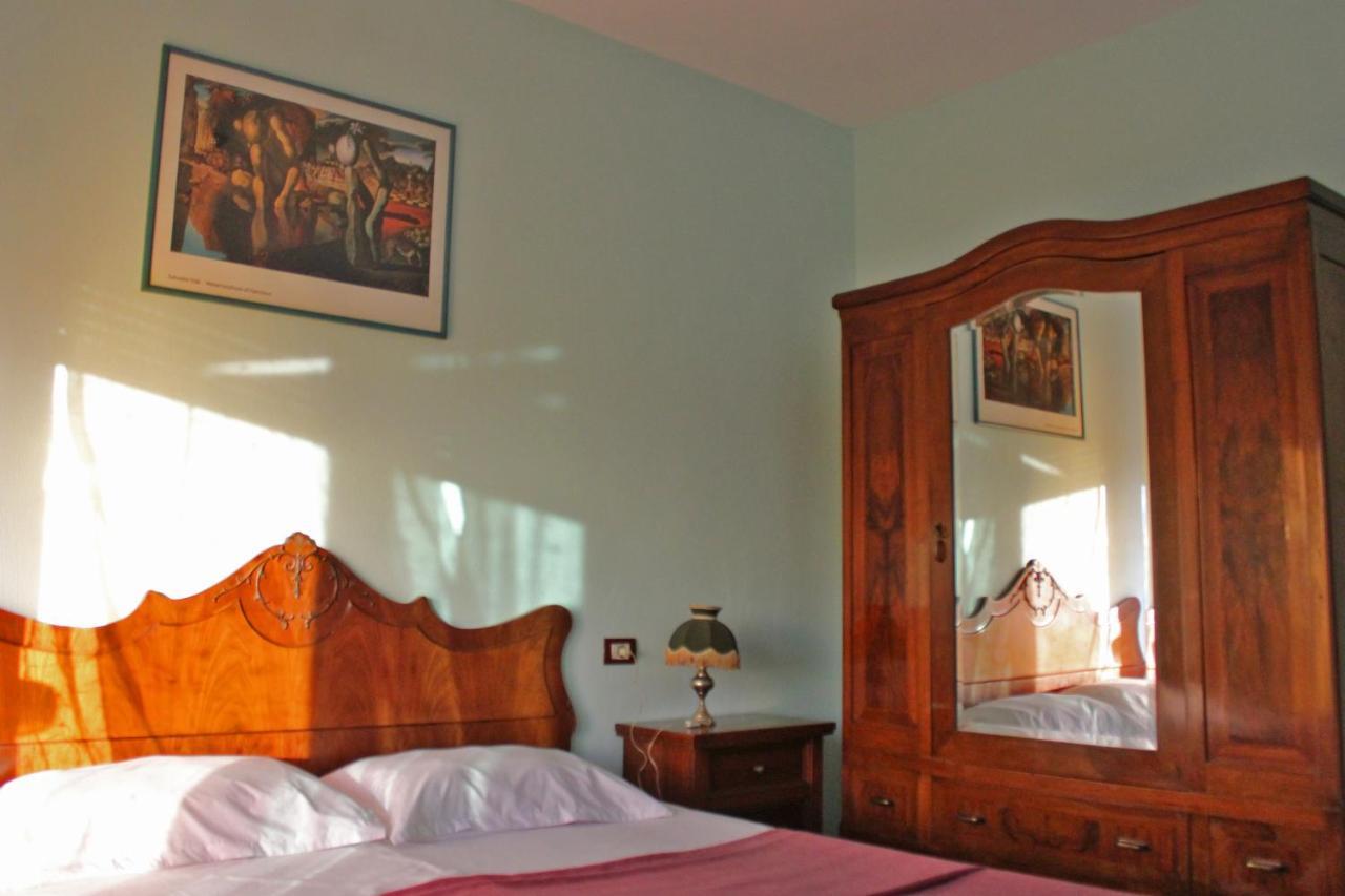 Risus Hotel Golem  Extérieur photo